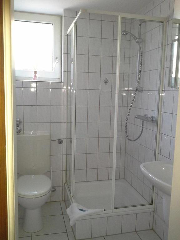 Haus Mariandl Hotel Düsseldorf Quarto foto