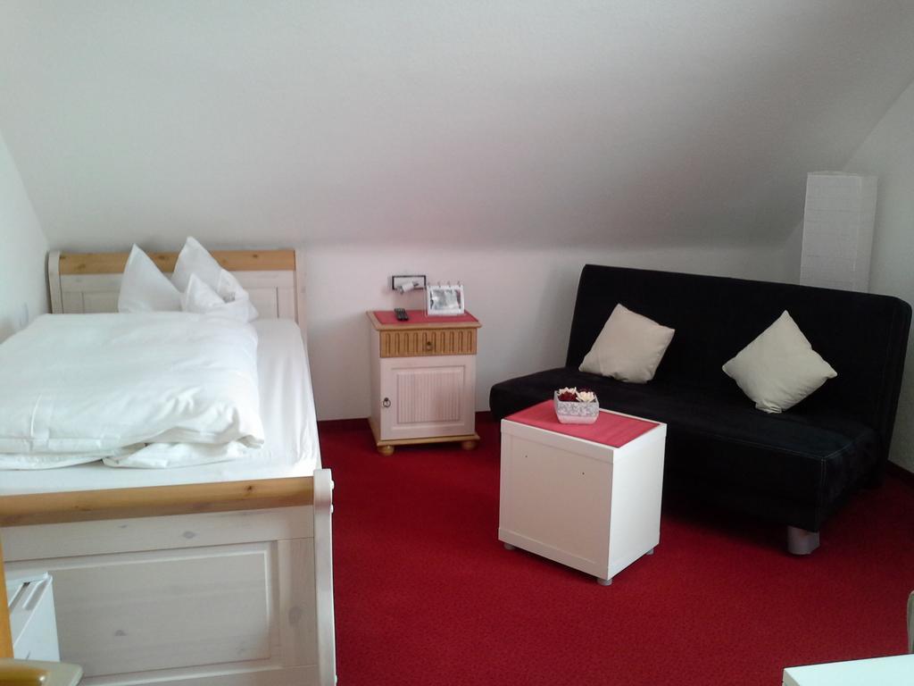 Haus Mariandl Hotel Düsseldorf Quarto foto