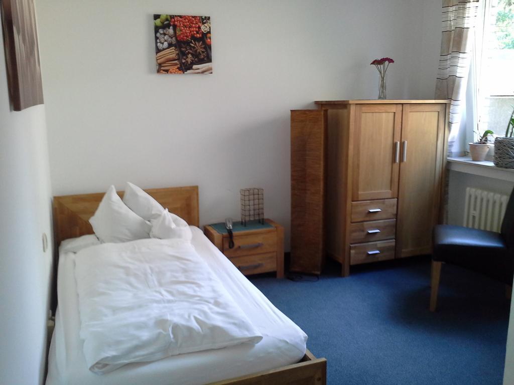 Haus Mariandl Hotel Düsseldorf Quarto foto